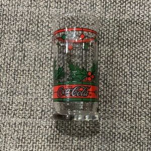 Coca Cola holly and berries glass EUC